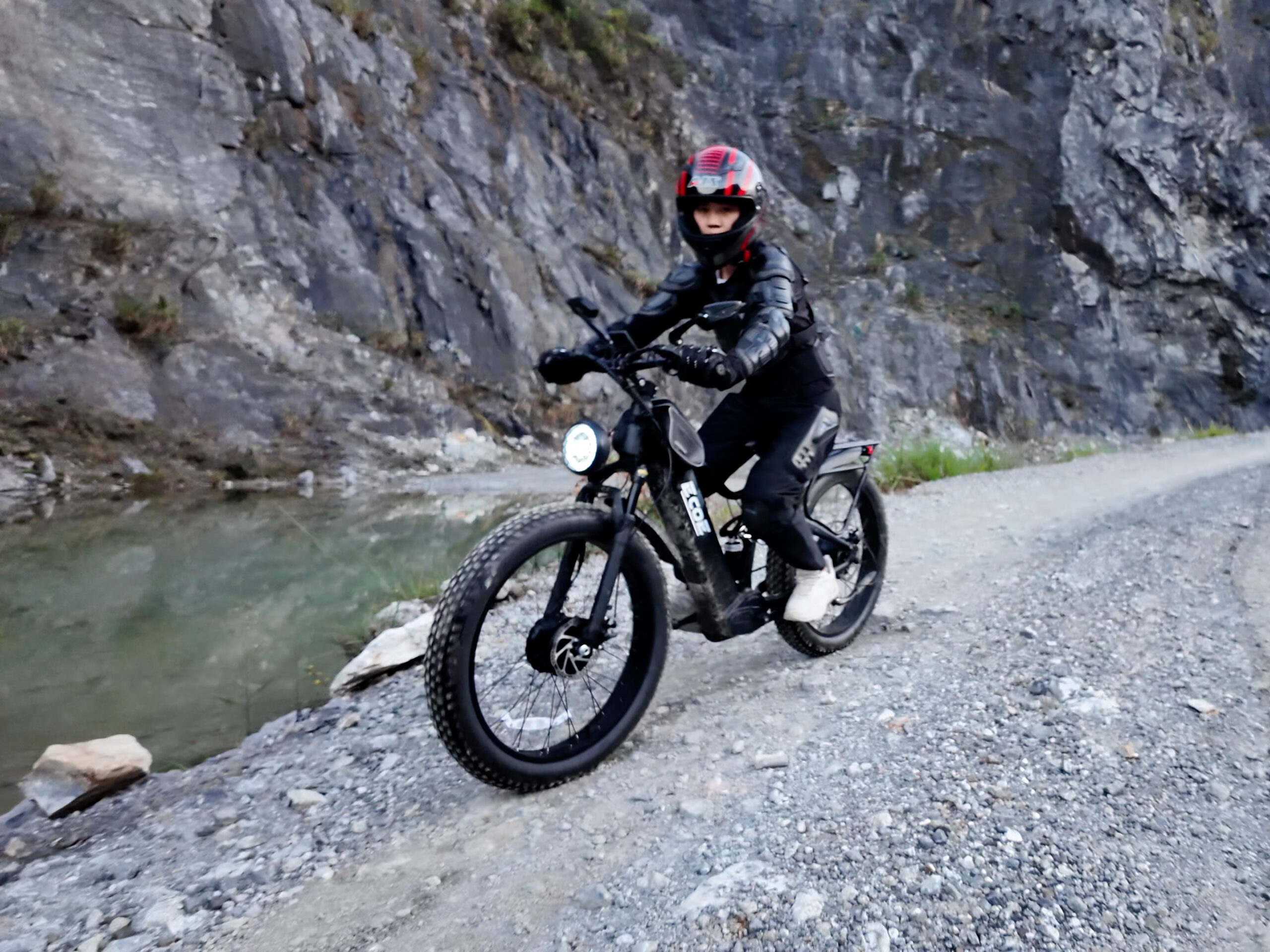 The Most Powerful E-Bikes: Why the 5000W Model Stands Out