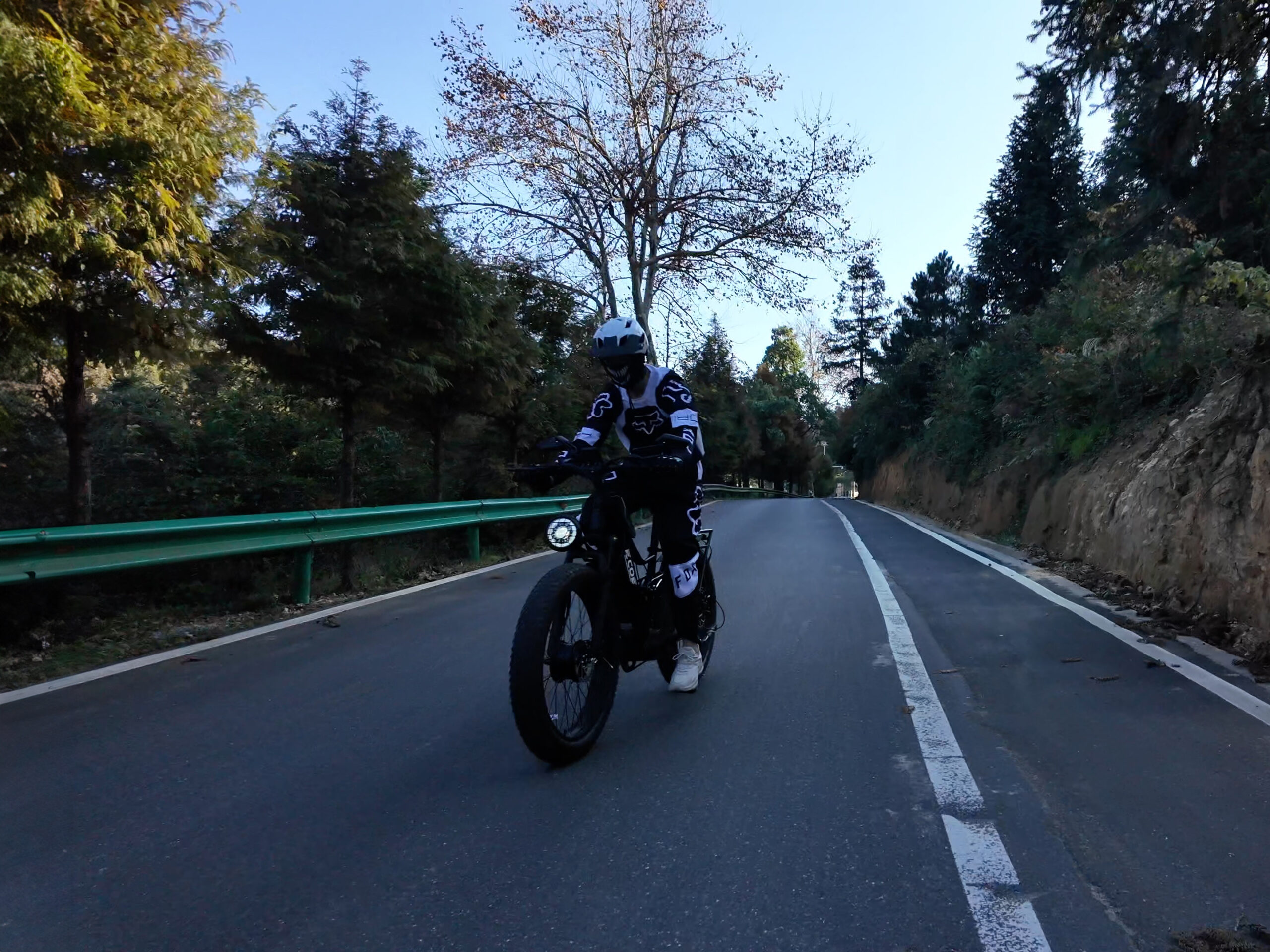 How to Choose the Best 5000W Electric Bike: Ultimate Buyer’s Guide 2025
